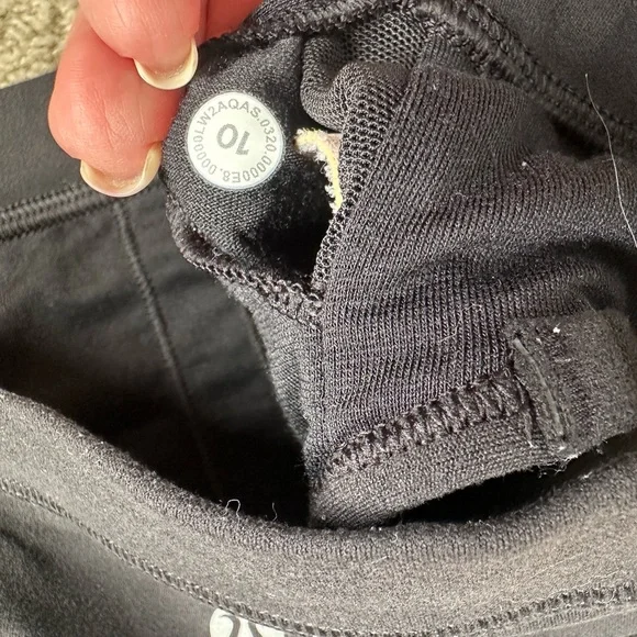 Lululemon Flow Y Bra - Black - 10 - Picture 5 of 5